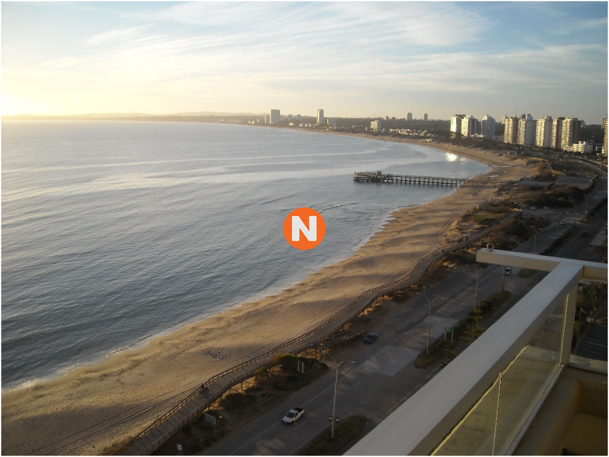 Apartamento en Alquiler, Mansa, Punta del Este, 3 Dormitorios. - NLV1858A
