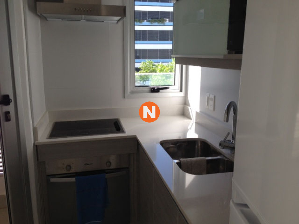 Apartamento en Venta y Alquiler, Peninsula, Punta del Este, 2 Dormitorios. - NLV200949A