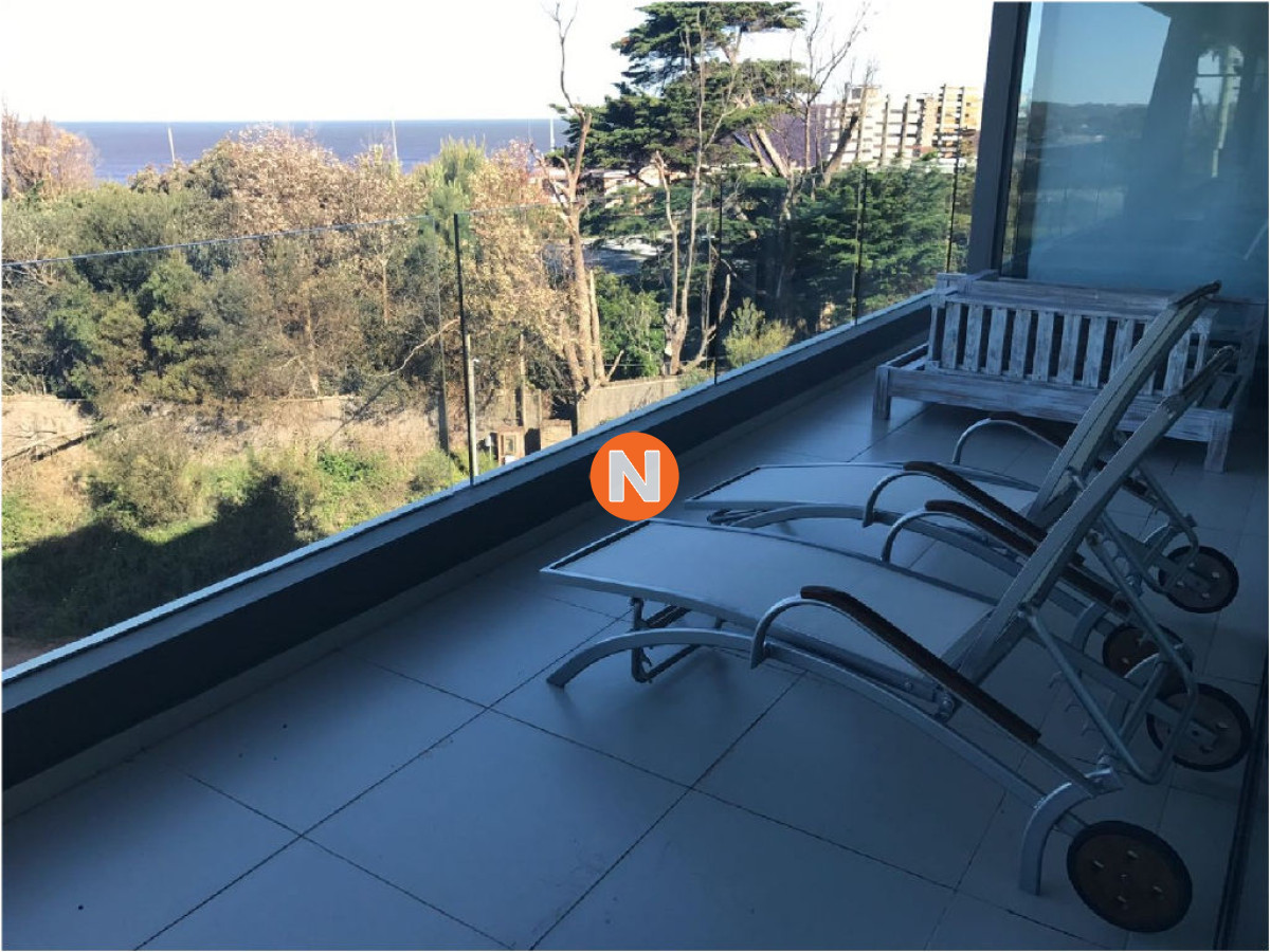 Apartamento en Venta y Alquiler, Brava, Punta del Este, 3 Dormitorios. - NLV202509A