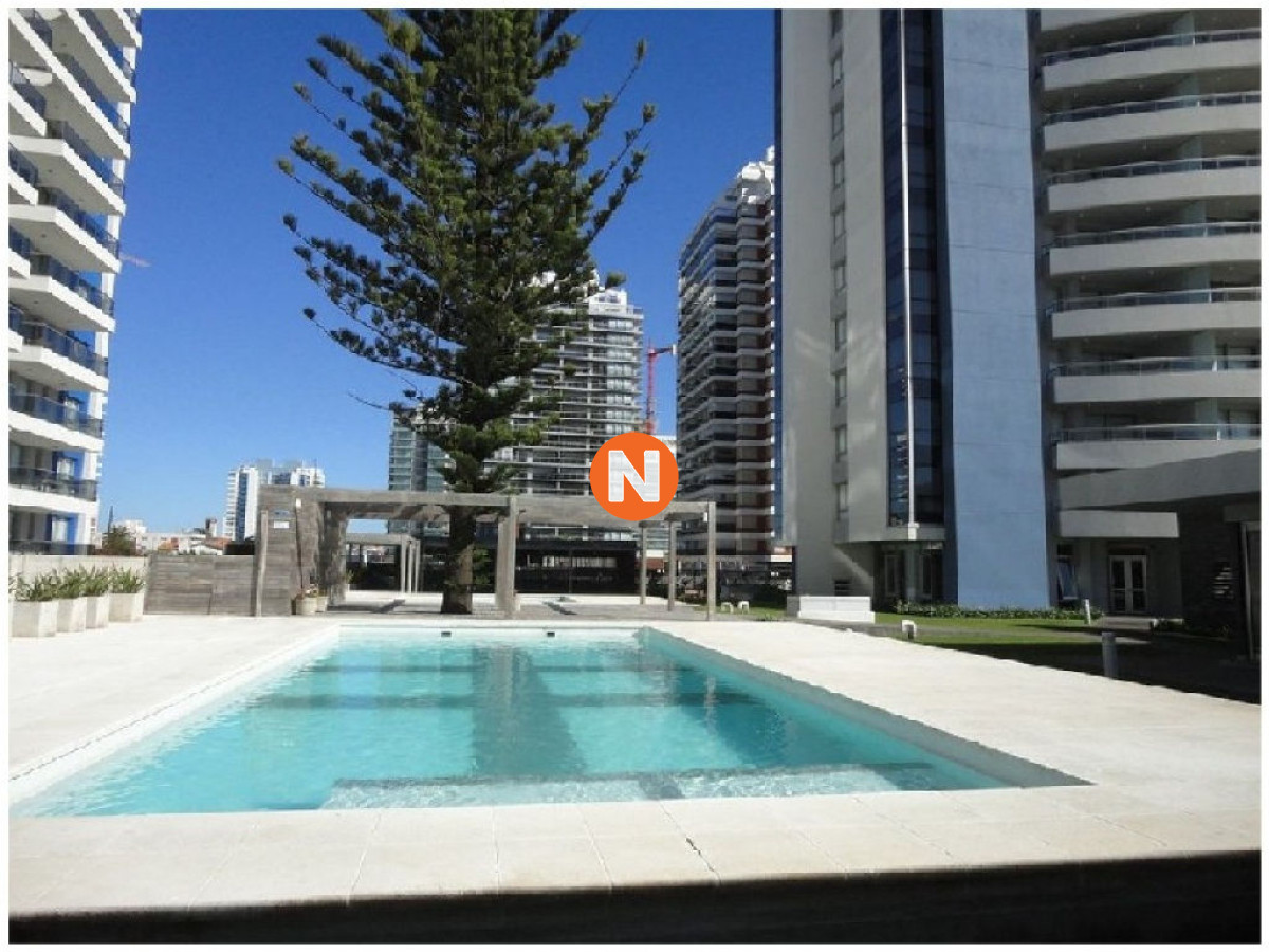 Apartamento Ref.202776 - Apartamento en Venta y Alquiler, Aidy Grill, Punta del Este, 2 Dormitorios.