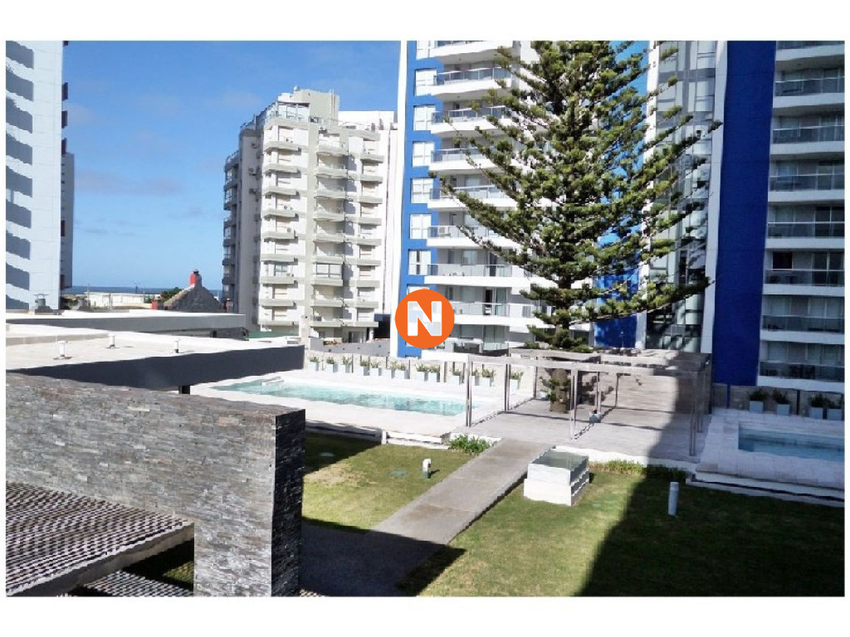 Apartamento Ref.202776 - Apartamento en Venta y Alquiler, Aidy Grill, Punta del Este, 2 Dormitorios.