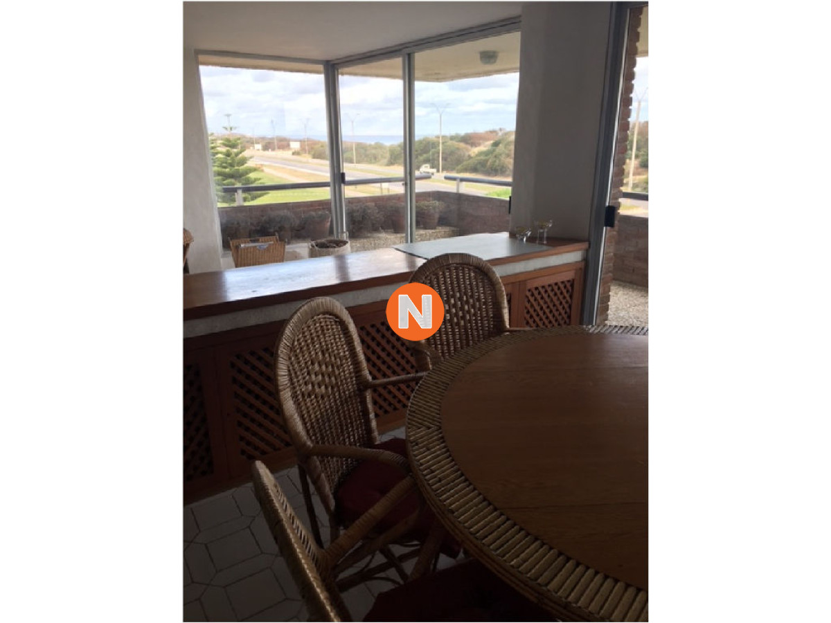 Apartamento Ref.203292 - Apartamento en Venta y Alquiler, Punta del Este de 3 Dormitorios.
