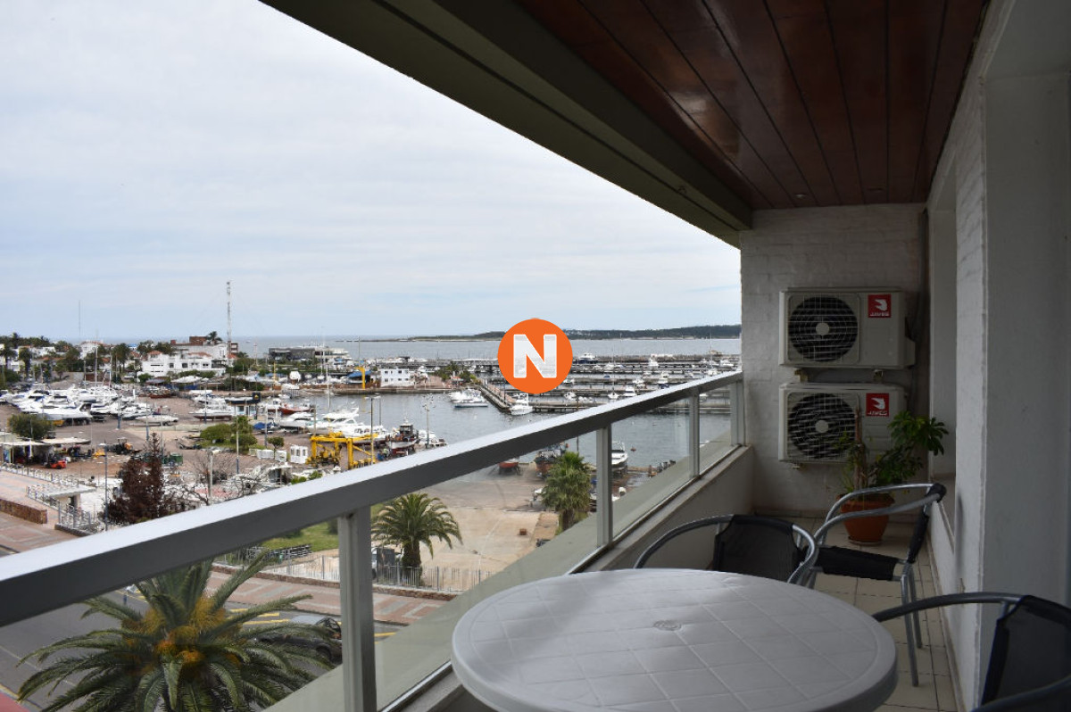 Apartamento en Venta y Alquiler, Peninsula, Punta del Este, 2 Dormitorios. - NLV204698A