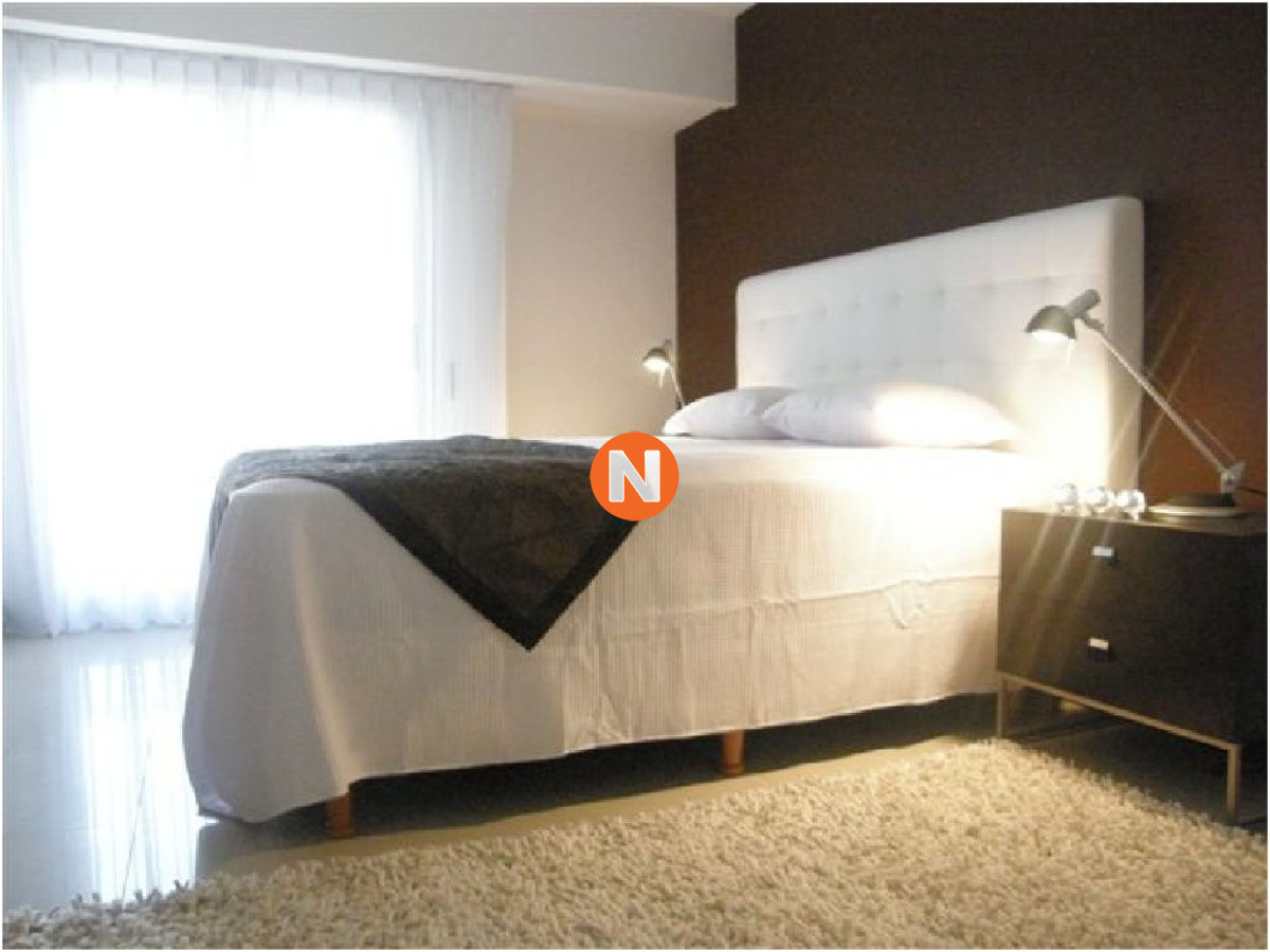 Apartamento Ref.8537 - Apartamento en Venta y Alquiler, Mansa, Punta del Este, 2 Dormitorios.