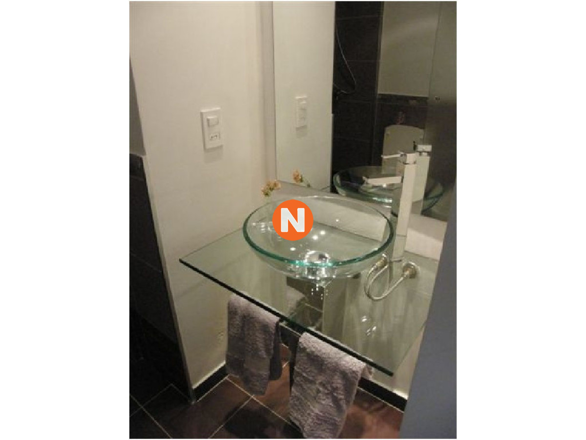 Apartamento Ref.8537 - Apartamento en Venta y Alquiler, Mansa, Punta del Este, 2 Dormitorios.