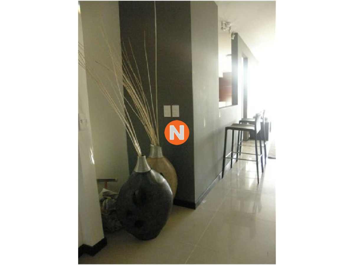Apartamento Ref.8537 - Apartamento en Venta y Alquiler, Mansa, Punta del Este, 2 Dormitorios.