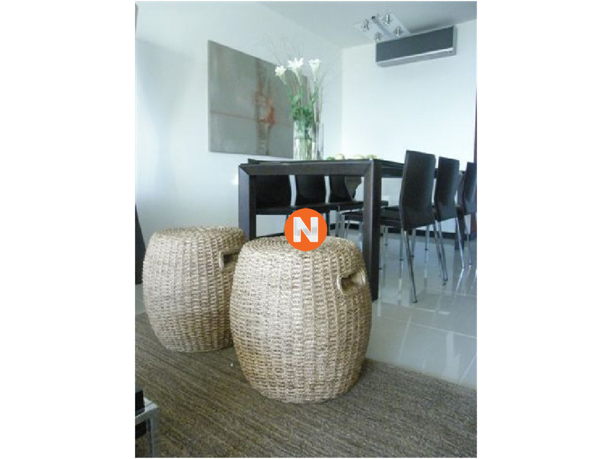 Apartamento Ref.8537 - Apartamento en Venta y Alquiler, Mansa, Punta del Este, 2 Dormitorios.