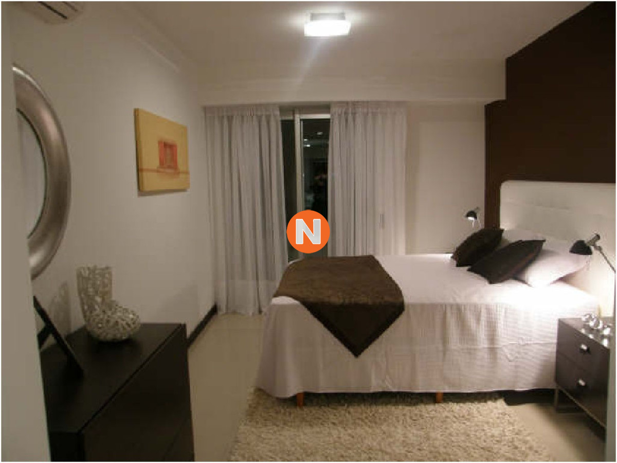 Apartamento Ref.8537 - Apartamento en Venta y Alquiler, Mansa, Punta del Este, 2 Dormitorios.
