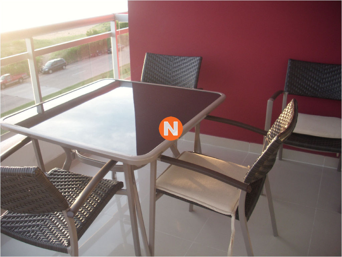 Apartamento Ref.8537 - Apartamento en Venta y Alquiler, Mansa, Punta del Este, 2 Dormitorios.