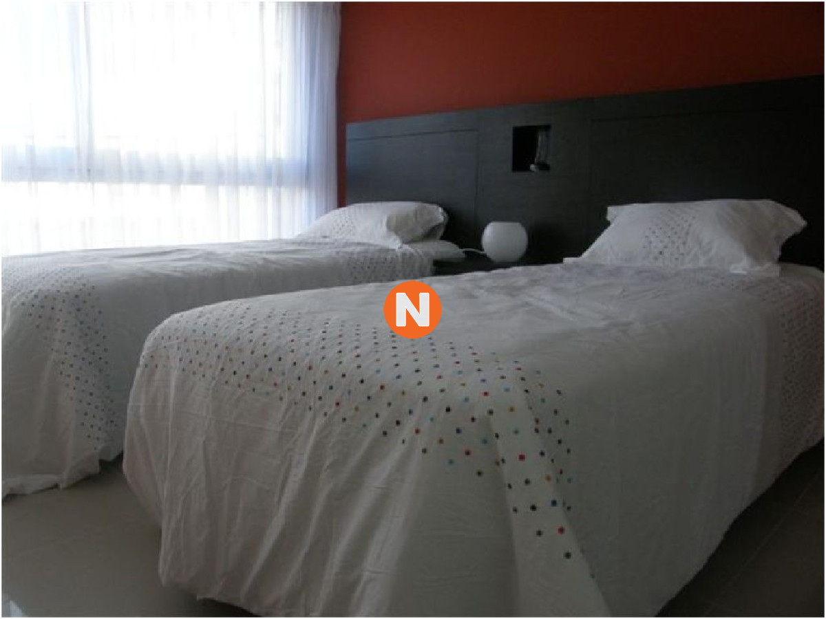 Apartamento Ref.8537 - Apartamento en Venta y Alquiler, Mansa, Punta del Este, 2 Dormitorios.