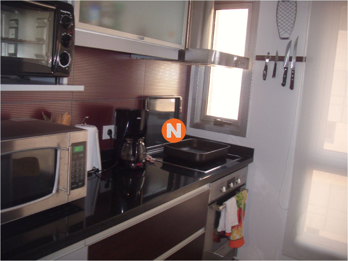 Apartamento Ref.8537 - Apartamento en Venta y Alquiler, Mansa, Punta del Este, 2 Dormitorios.
