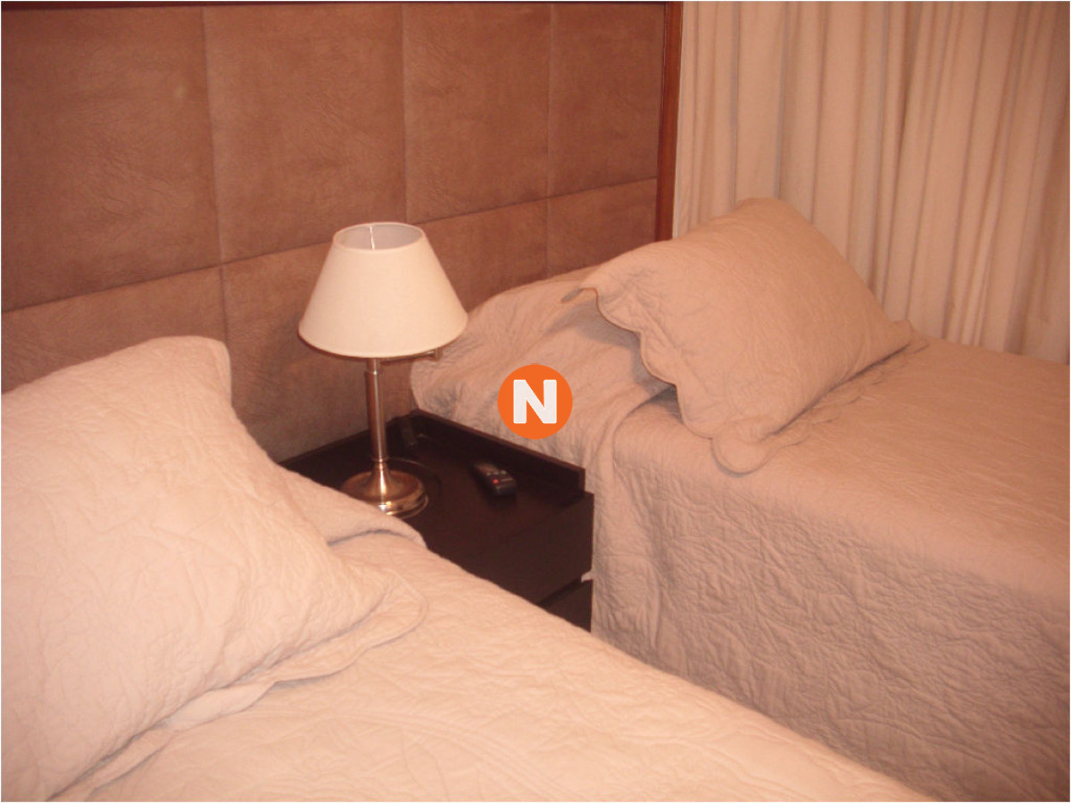 Apartamento Ref.8537 - Apartamento en Venta y Alquiler, Mansa, Punta del Este, 2 Dormitorios.