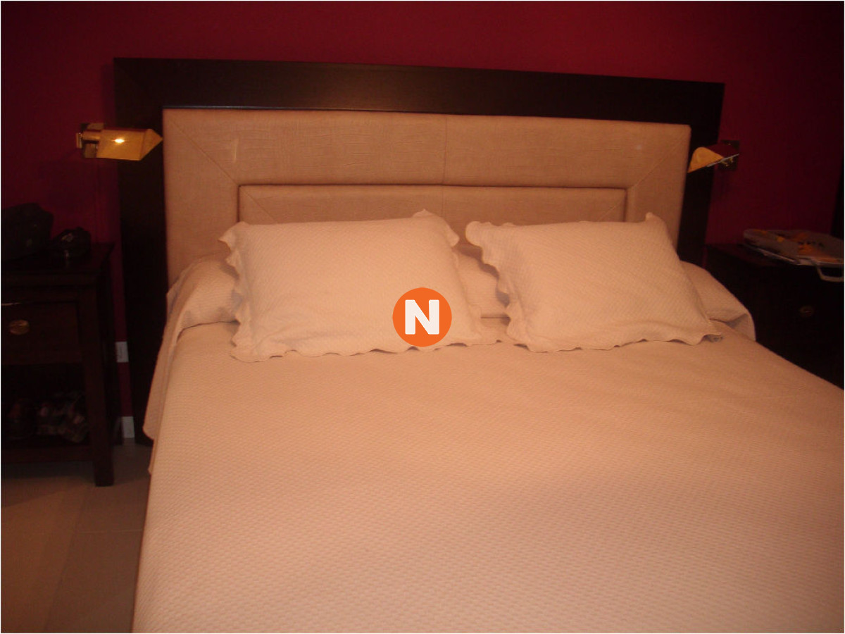 Apartamento Ref.8537 - Apartamento en Venta y Alquiler, Mansa, Punta del Este, 2 Dormitorios.