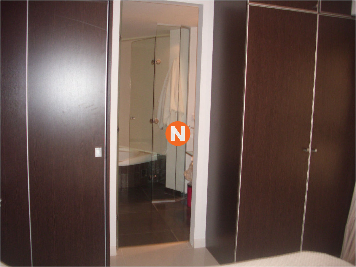 Apartamento Ref.8537 - Apartamento en Venta y Alquiler, Mansa, Punta del Este, 2 Dormitorios.