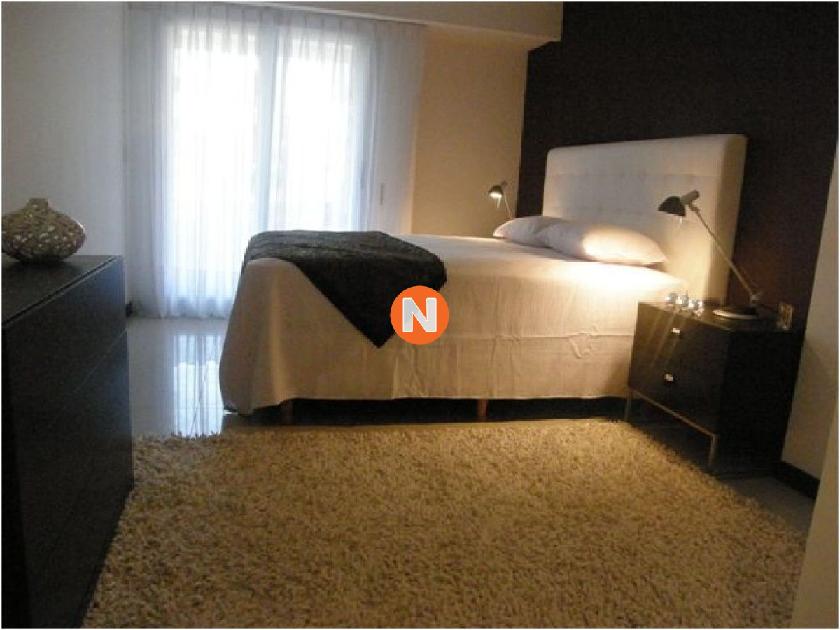 Apartamento Ref.8537 - Apartamento en Venta y Alquiler, Mansa, Punta del Este, 2 Dormitorios.