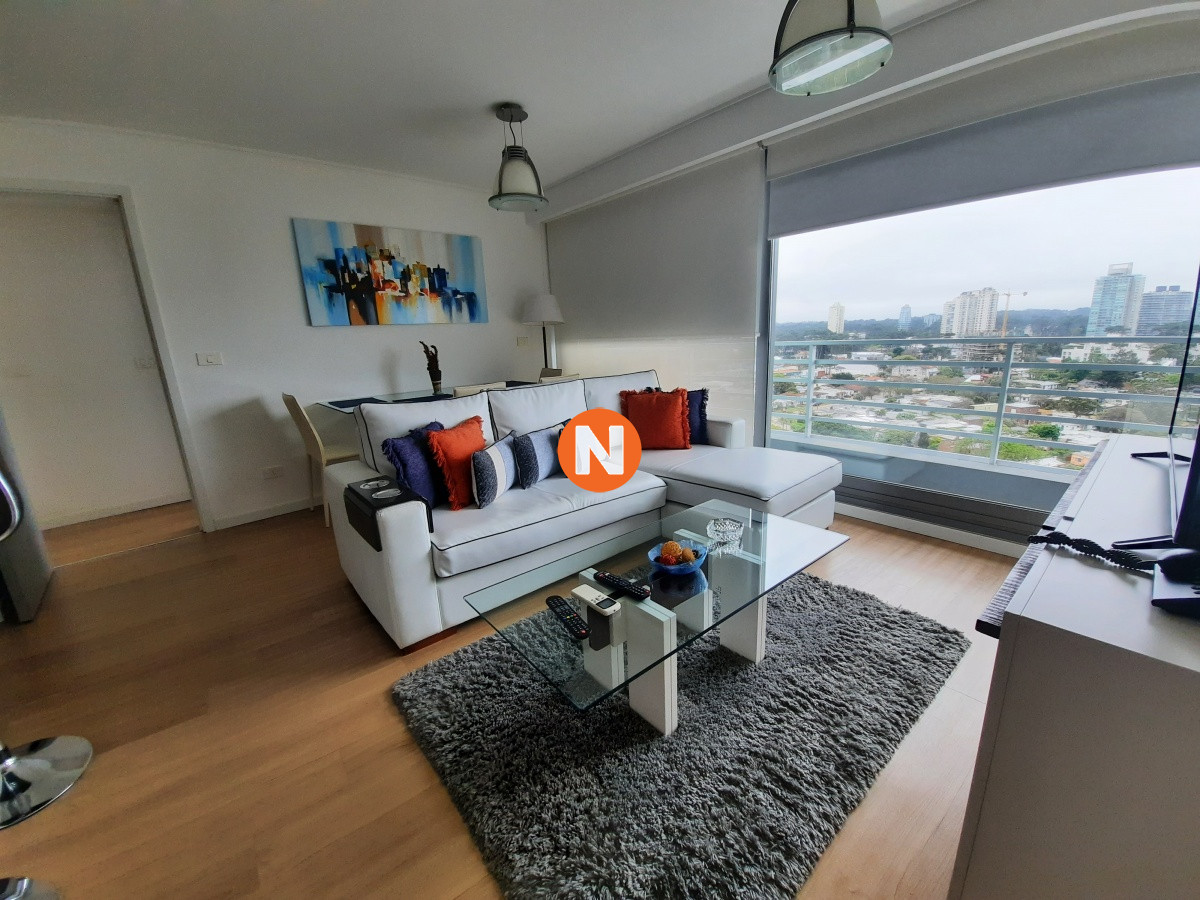Departamento en Venta y Alquiler, Mansa, Punta del Este, 2 Dormitorios. - NLV203248A