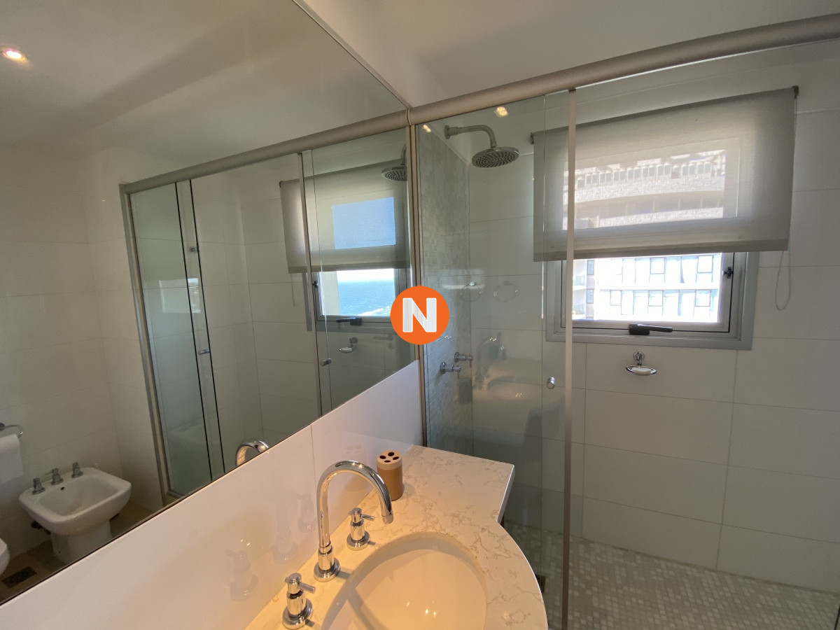 Apartamento Ref.201558 - Apartamento en Venta, Brava, Punta del Este, 4 Dormitorios.
