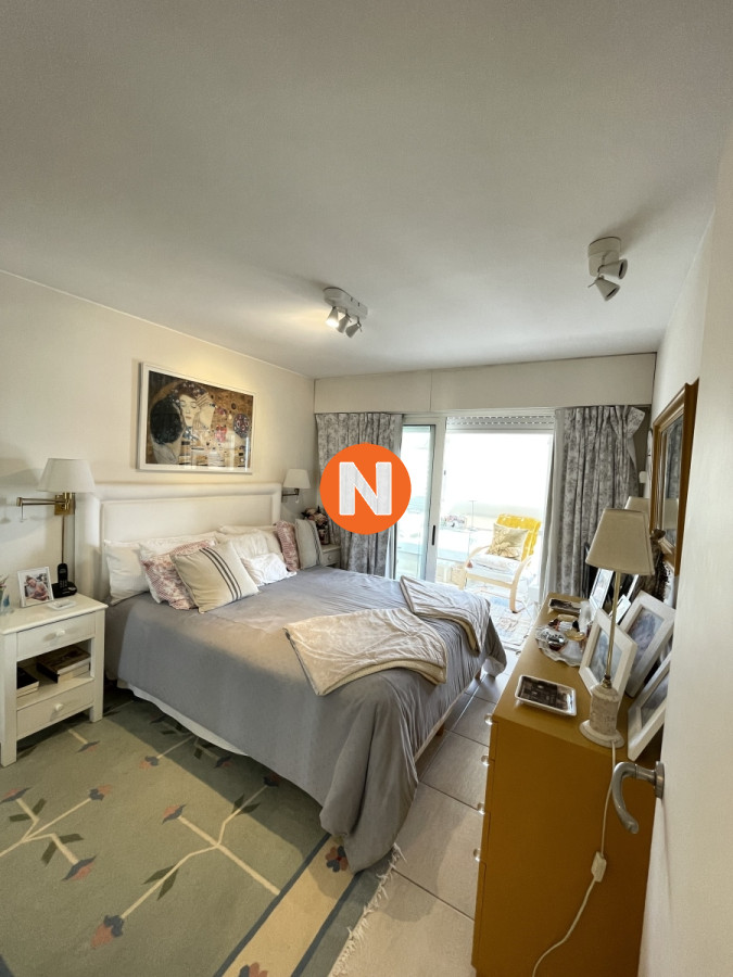 Apartamento Ref.5938 - Apartamento en Venta , Mansa, Punta del Este, 3 Dormitorios.