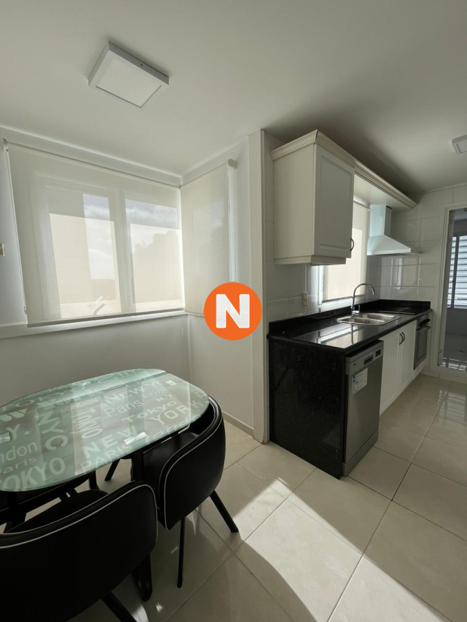Apartamento Ref.9111 - Apartamento en Venta y Alquiler, Mansa, Punta del Este, 3 Dormitorios.