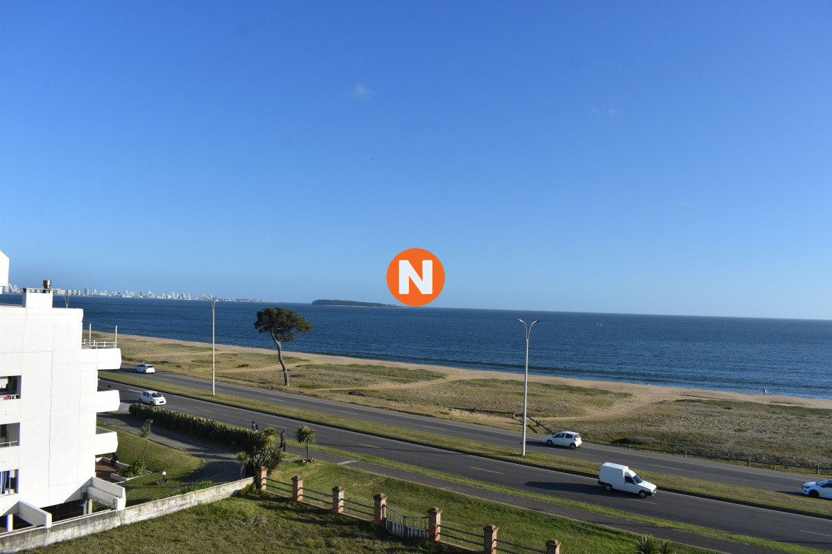 Apartamento Ref.219741 - Apartamento a la venta en Pinares, Punta del Este 4 Dormitorios