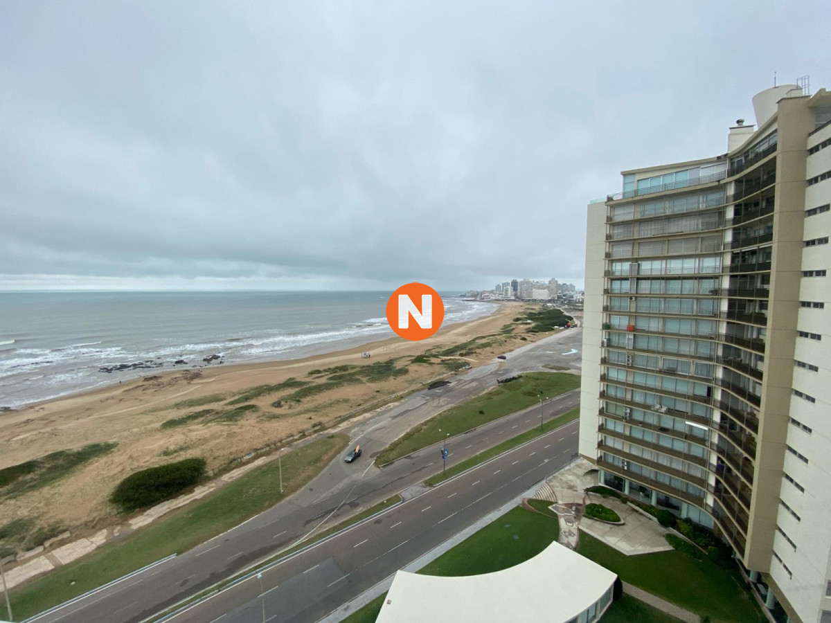 Apartamento Ref.201881 - Apartamento en Venta Playa Brava, Punta del Este, 3 Dormitorios.