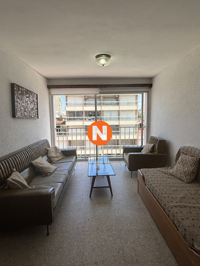 Oportunidad. Apartamento en Venta, 2 dormitorios - NLV224313A