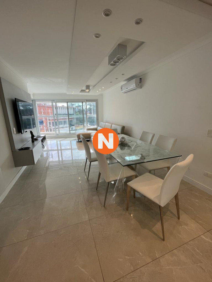 Apartamento Ref.218524 - Increíble propiedad en venta frente al mar en la Mansa, Punta del este