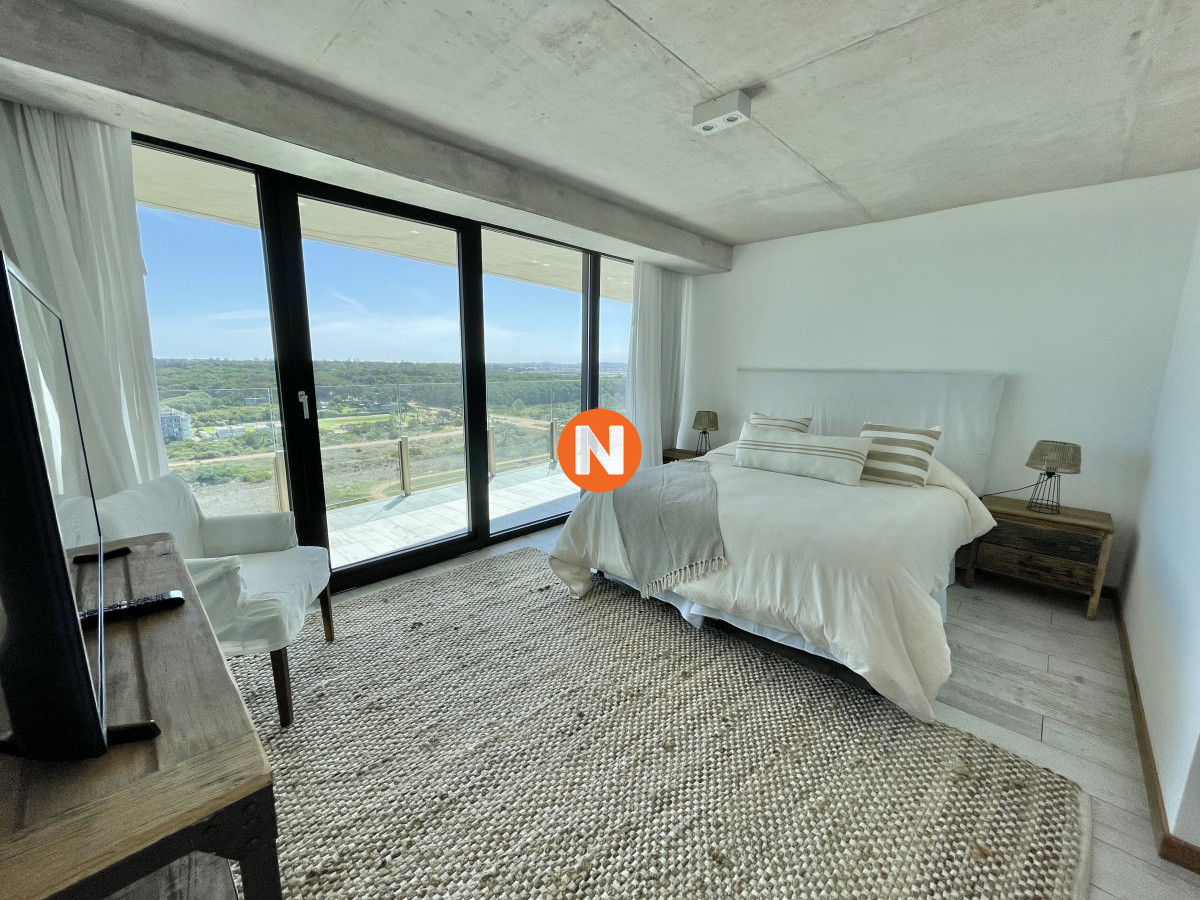 Apartamento Ref.220153 -  APARTAMENTO DE 1 DORMITORIO EN EDIFICIO SURFSIDE  PUNTA DEL ESTE