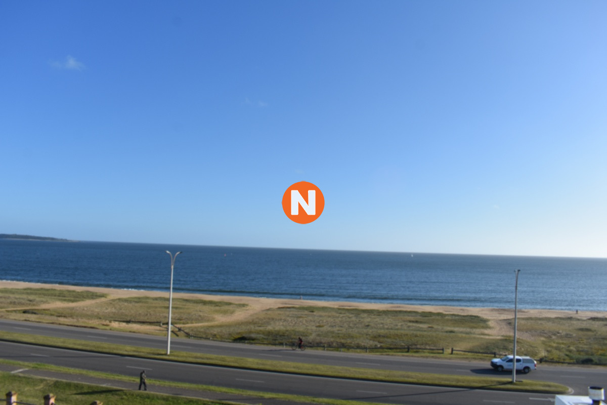 Apartamento Ref.219741 - Apartamento a la venta en Pinares, Punta del Este 4 Dormitorios