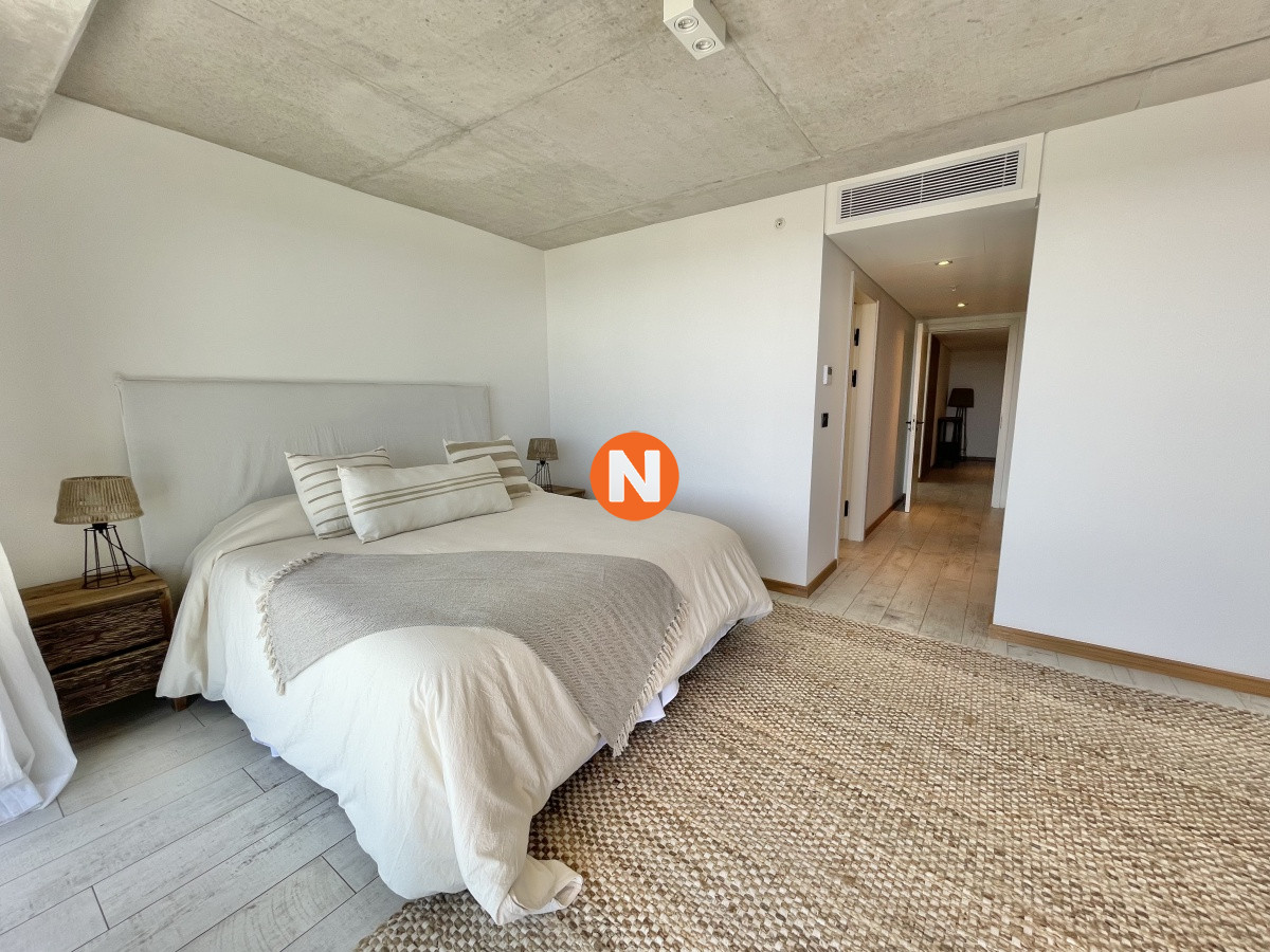Apartamento Ref.220153 -  APARTAMENTO DE 1 DORMITORIO EN EDIFICIO SURFSIDE  PUNTA DEL ESTE