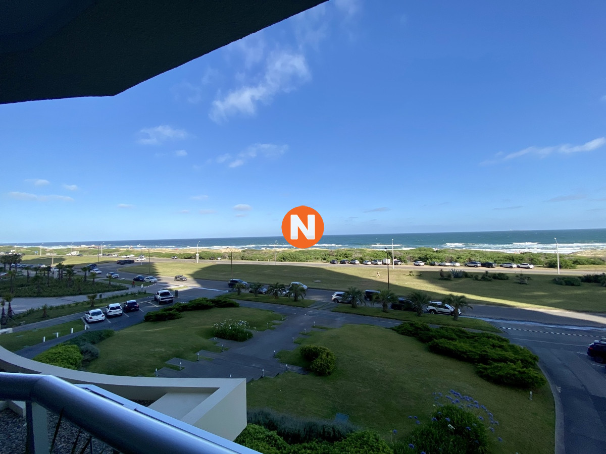 Apartamento en Venta y Alquiler, Brava, Punta del Este, 3 Dormitorios. - NLV9344A