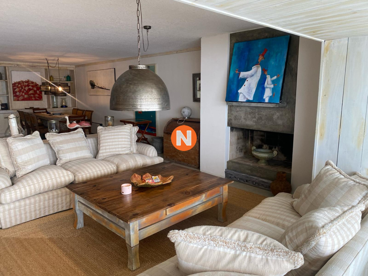 Apartamento Ref.201881 - Apartamento en Venta Playa Brava, Punta del Este, 3 Dormitorios.
