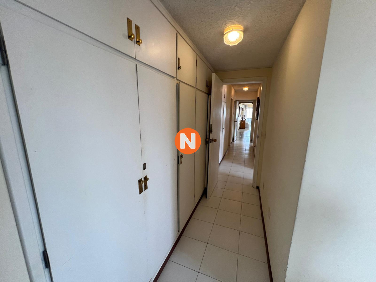 Apartamento Ref.214461 - Apartamento en Venta, 3 dormitorios