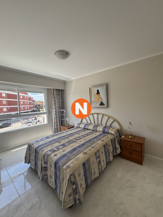 Apartamento Ref.171 - CORAL TOWER VENTA DE APARTAMENTO DE 3 SUITES + DEPENENDECNIA PLAYA MANSA PUNTA DEL ESTE