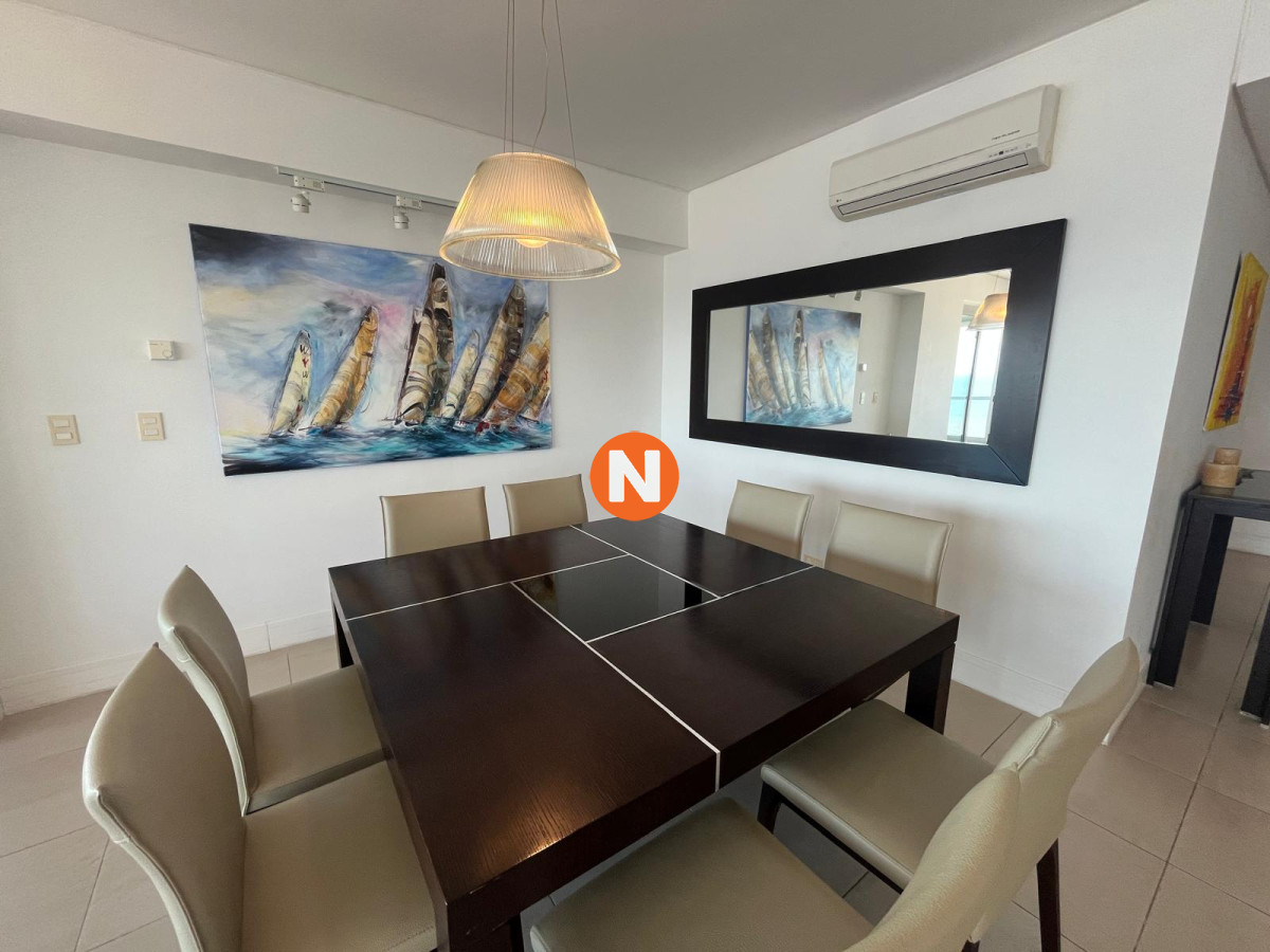 Apartamento Ref.8621 - Apartamento en Venta y Alquiler, Brava, Punta del Este, 3 Dormitorios.