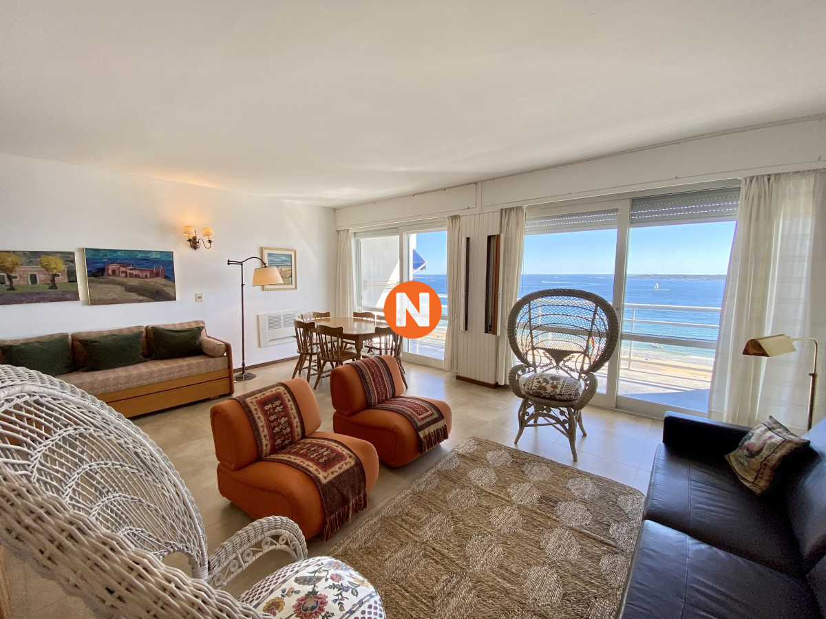 Apartamento Ref.221997 - Venta apto 2 dormitorios 2 baños Punta del Este