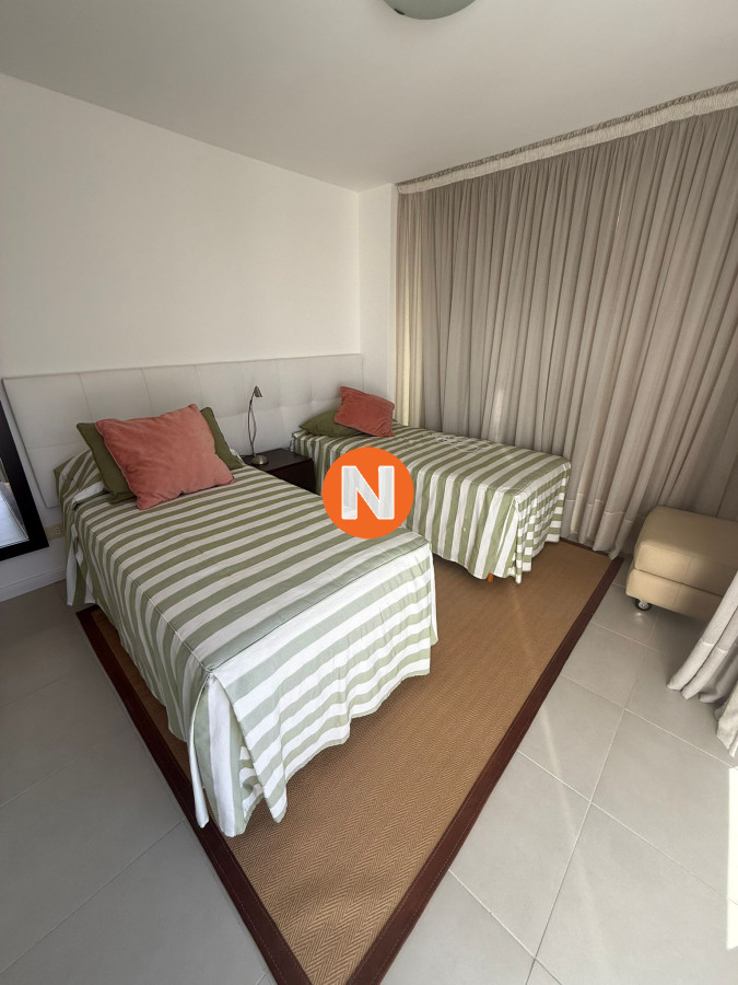 Apartamento Ref.223802 - PENTHOUSE VENTA TORRE DE CATEGORIA