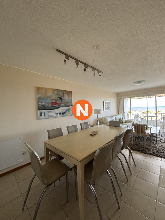 Apartamento Ref.214489 - Apartamento en Venta, Primera Línea, 2 dormitorios