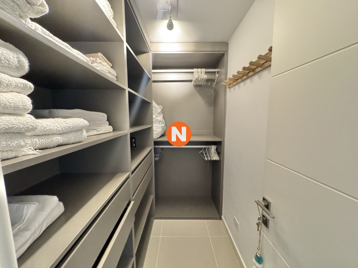 Apartamento Ref.225179 - Apartamento de 3 dormitorios en Península Frente a playa Mansa