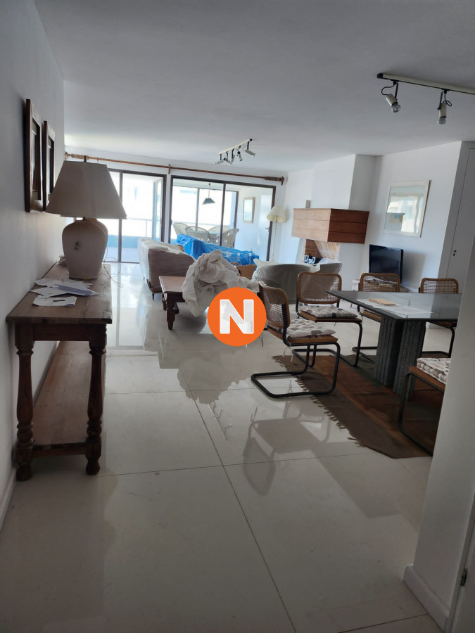 Apartamento Ref.221352 - Apartamento, 3 dormitorios, Península