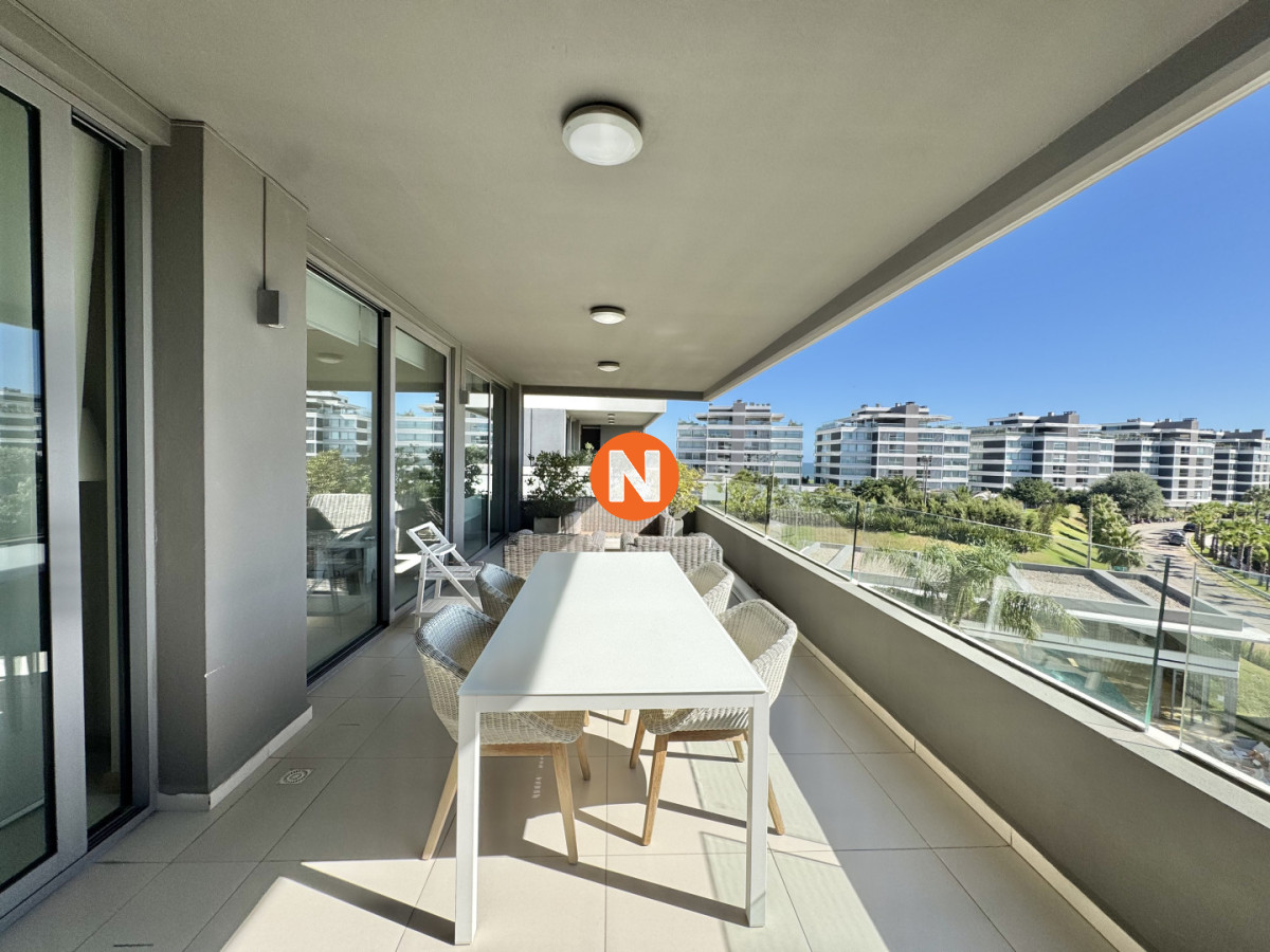 Apartamento Ref.224740 - TIBURON TERRAZAS BARRA APARTAMENTO VENTA DE 3 SUITES + DEPENDENCIA PUNTA DEL ESTE