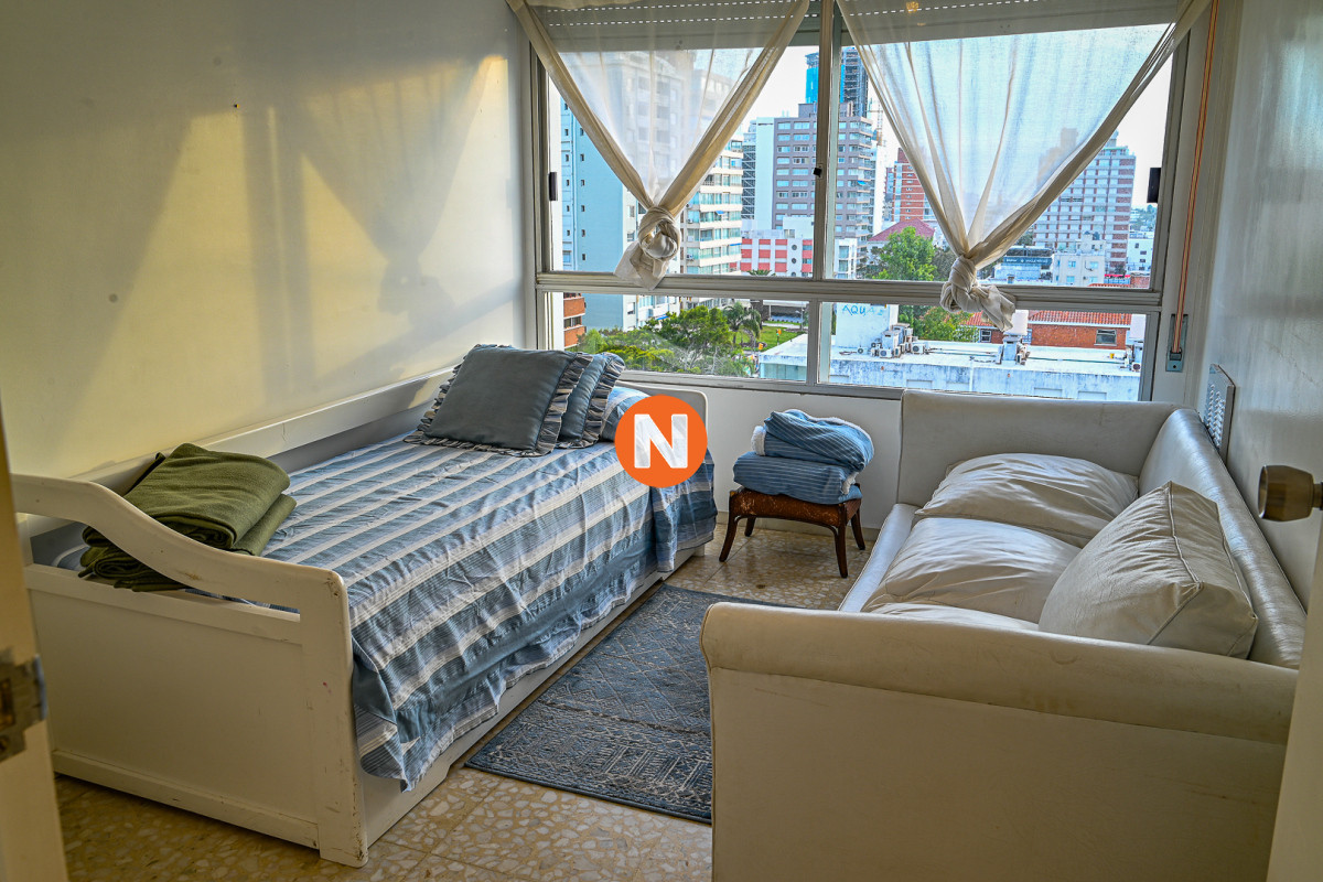 Apartamento Ref.223021 - Hermoso Apartamento en Venta en Zona Puerto