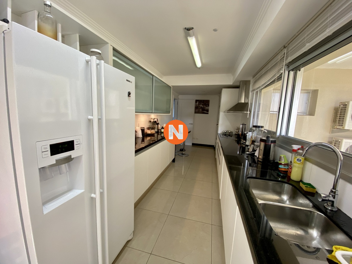 Apartamento Ref.9344 - Apartamento en Venta y Alquiler, Brava, Punta del Este, 3 Dormitorios.