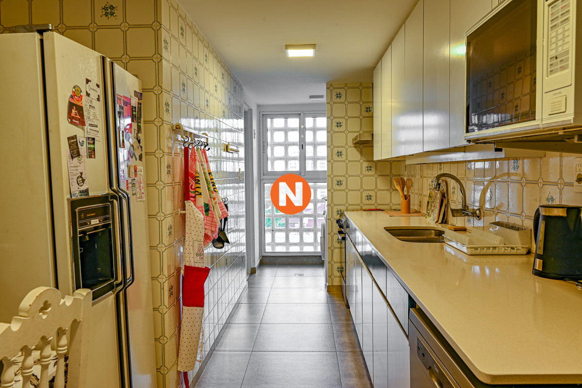 Apartamento Ref.223021 - Hermoso Apartamento en Venta en Zona Puerto