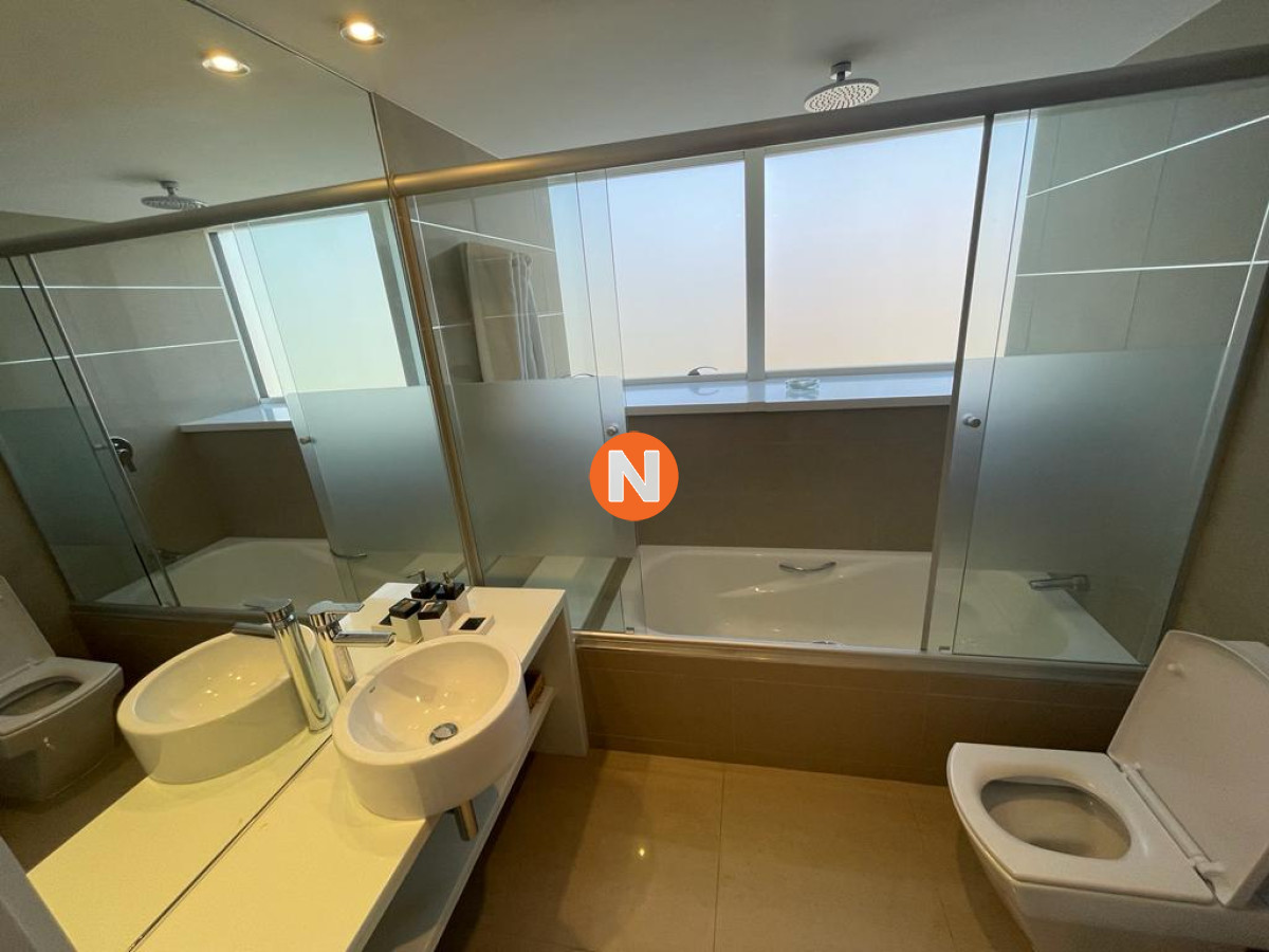 Apartamento Ref.216012 - VENTA DE APARTAMENTO DE 3 DORMITORIOS EN EDIFICIO LOMA VERDE EN BRAVA PUNTA DEL ESTE