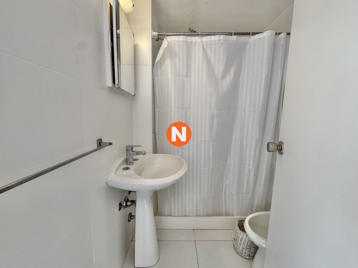 Apartamento Ref.225235 - PENINSULA VENTA DE APARTAMENTO DE 2 DORMITORIOS + DEPENDENCIA PUNTA DEL ESTE