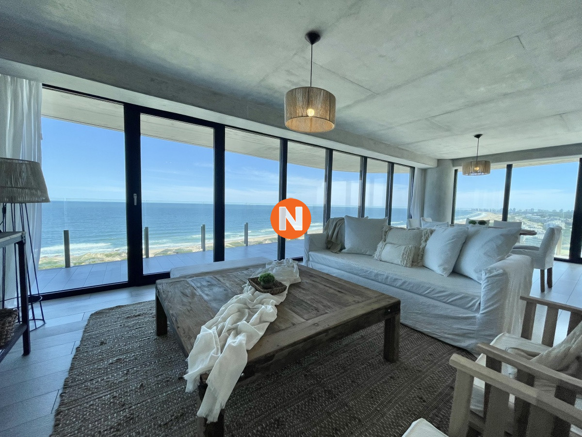 Apartamento Ref.220147 - VENTA DE APARTAMENTO DE 2 DORMITORIOS EN SUITE EN EDIFICIO SURFSIDE PUNTA DEL ESTE