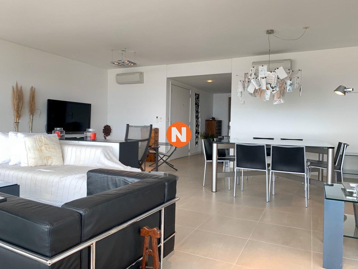 Apartamento Ref.200586 - Apartamento en Venta y Alquiler, Brava, Punta del Este, 3 Dormitorios.