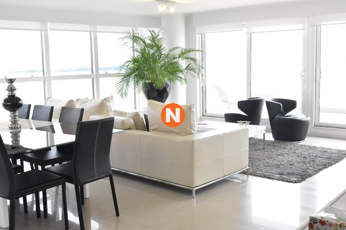 Apartamento Ref.213688 - Espectacular Departamento Torre Alexander ! PUNTA DEL ESTE 