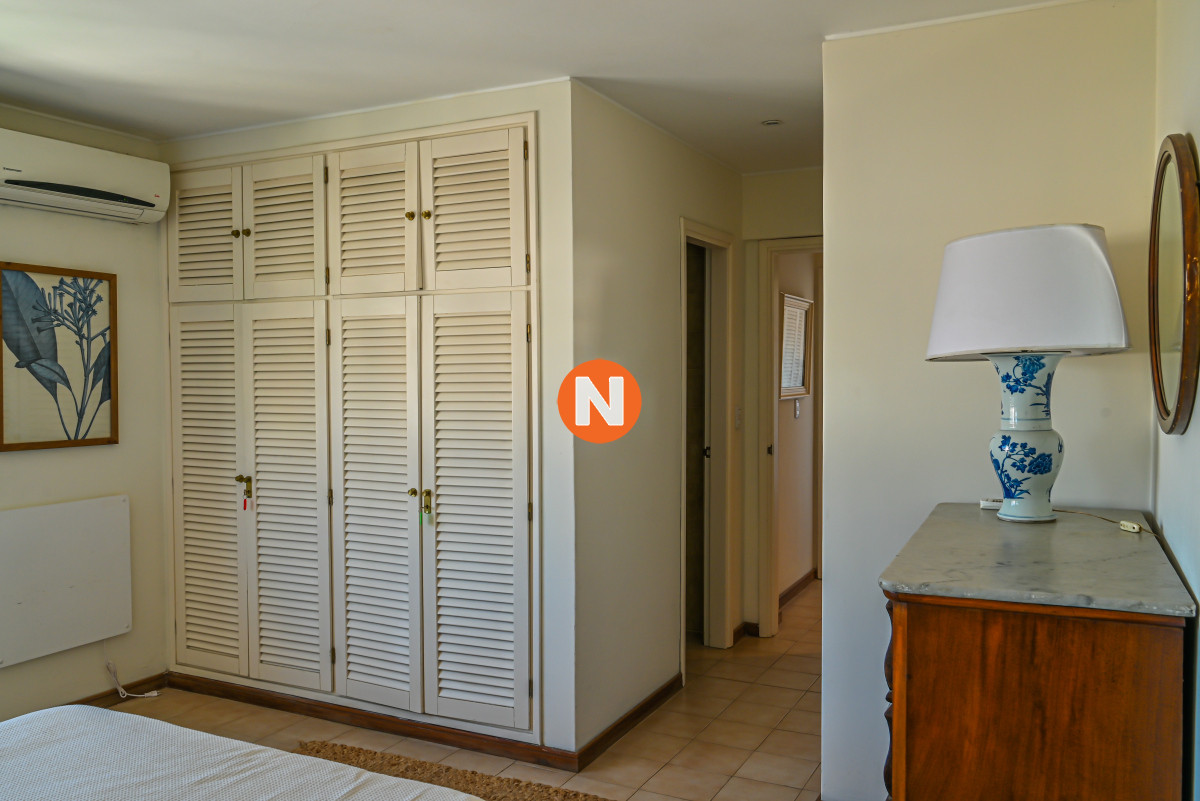 Apartamento Ref.9184 - Apartamento en venta y alquiler, Peninsula, Punta del Este, 3 Dormitorios.